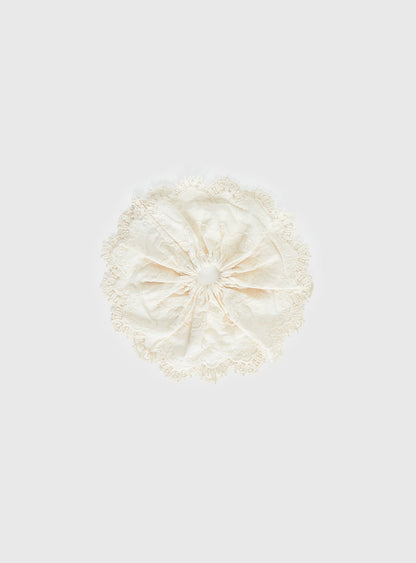 Finlea Scrunchie Cream