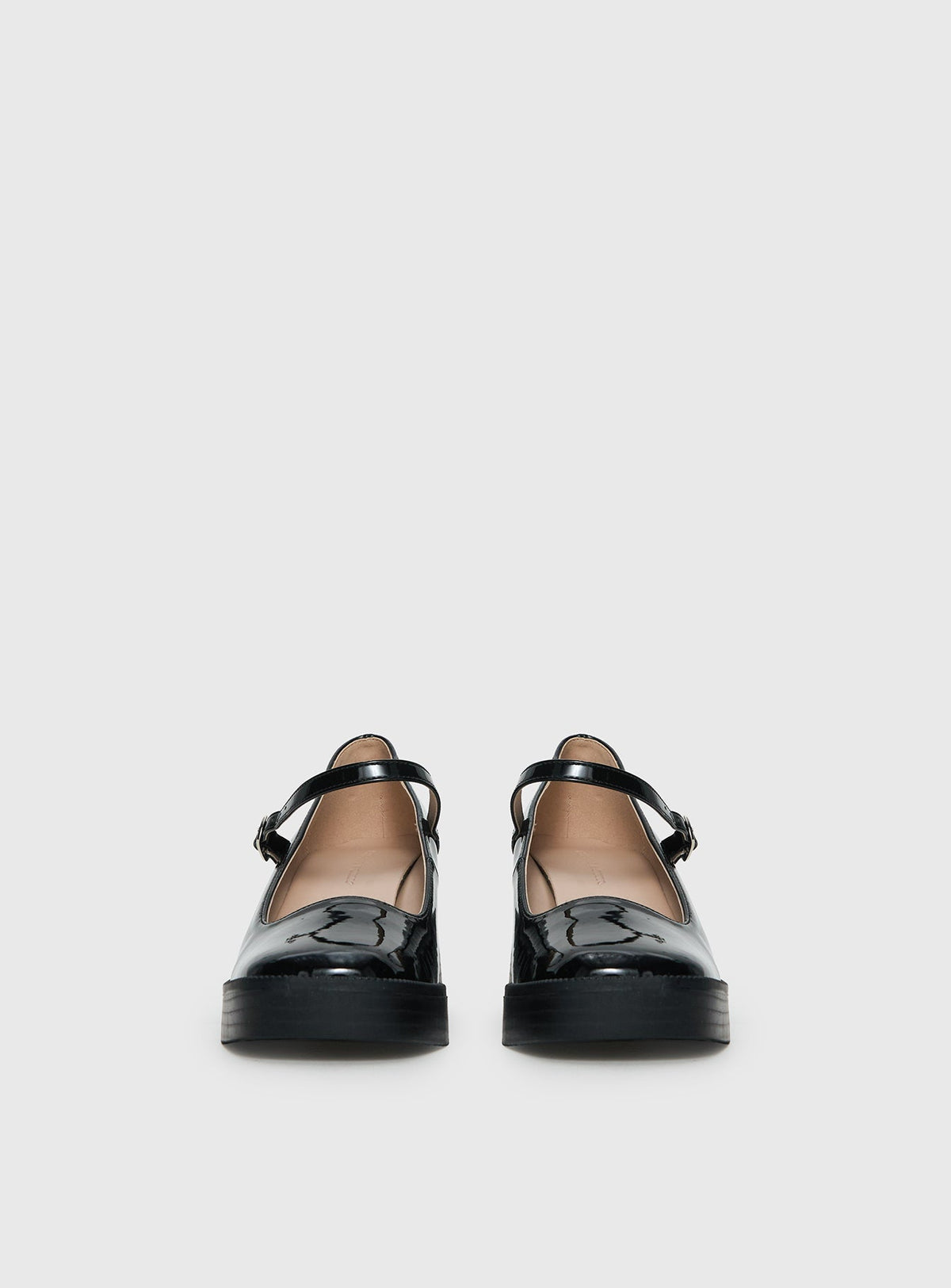 Regie Heels Black