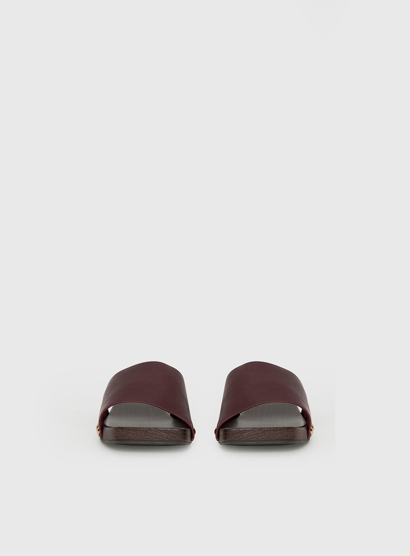 Therapy Zane Stud Detail Sandals Red