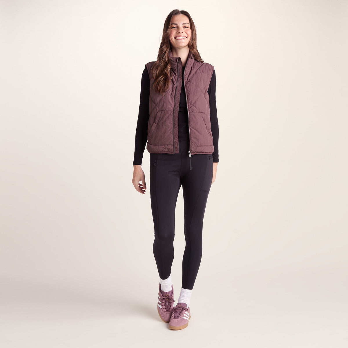 Juni Womens Relaxed Fit Shower Resistant Insulated Gilet - Dark Mauve