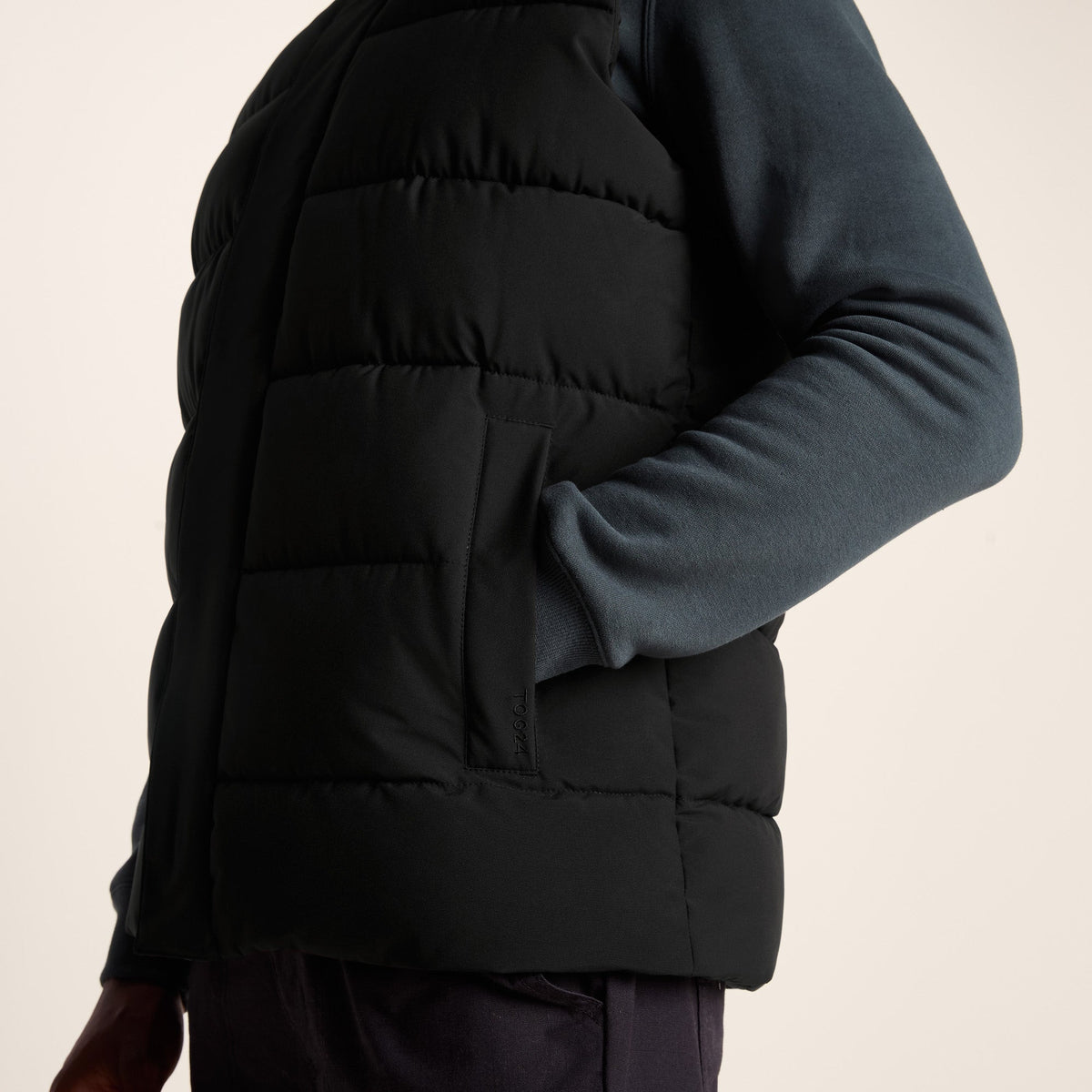 Leighton Mens Shower Resistant Insulated Gilet - Black