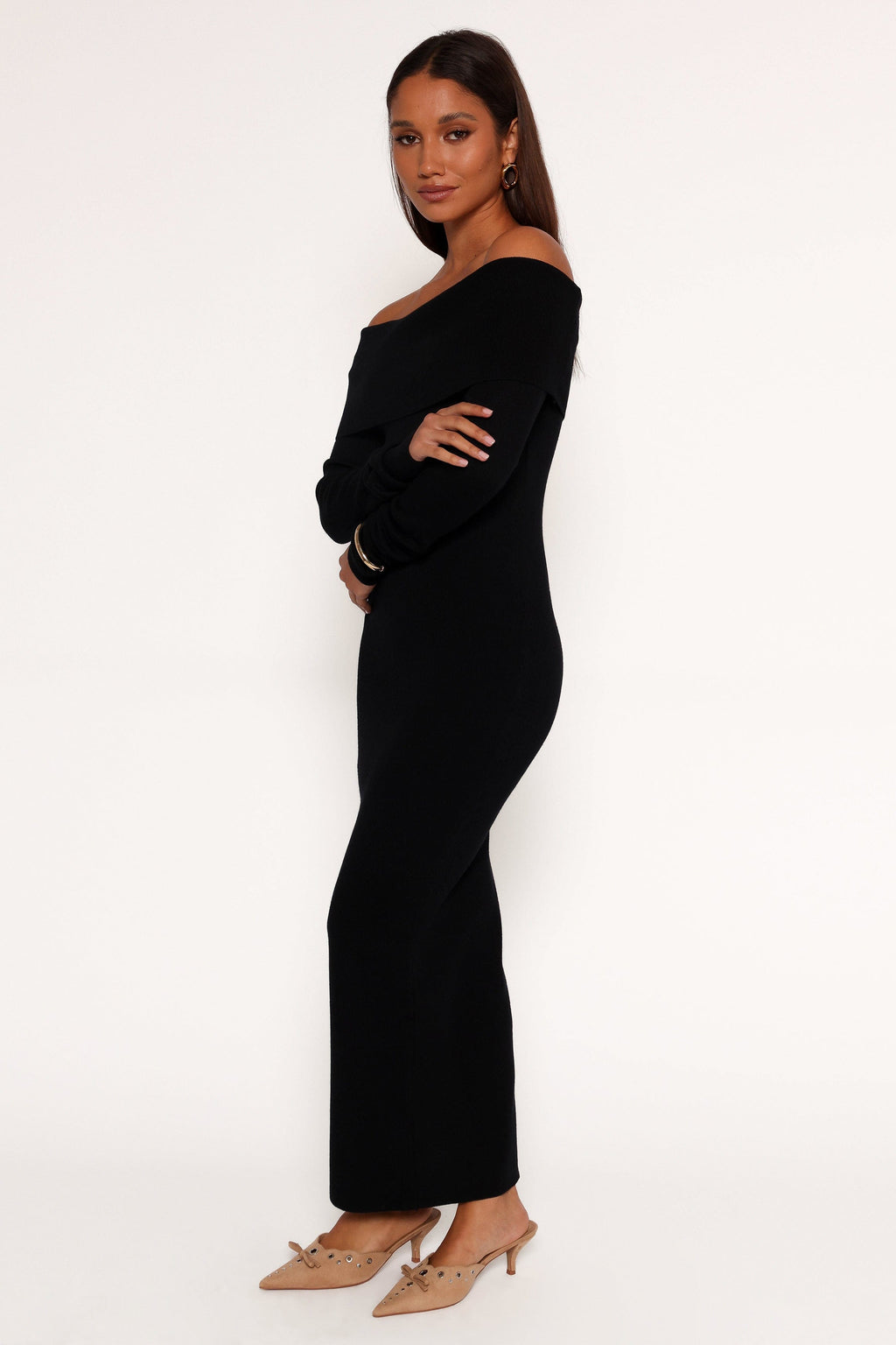 Archie Off the Shoulder Midi Dress - Black