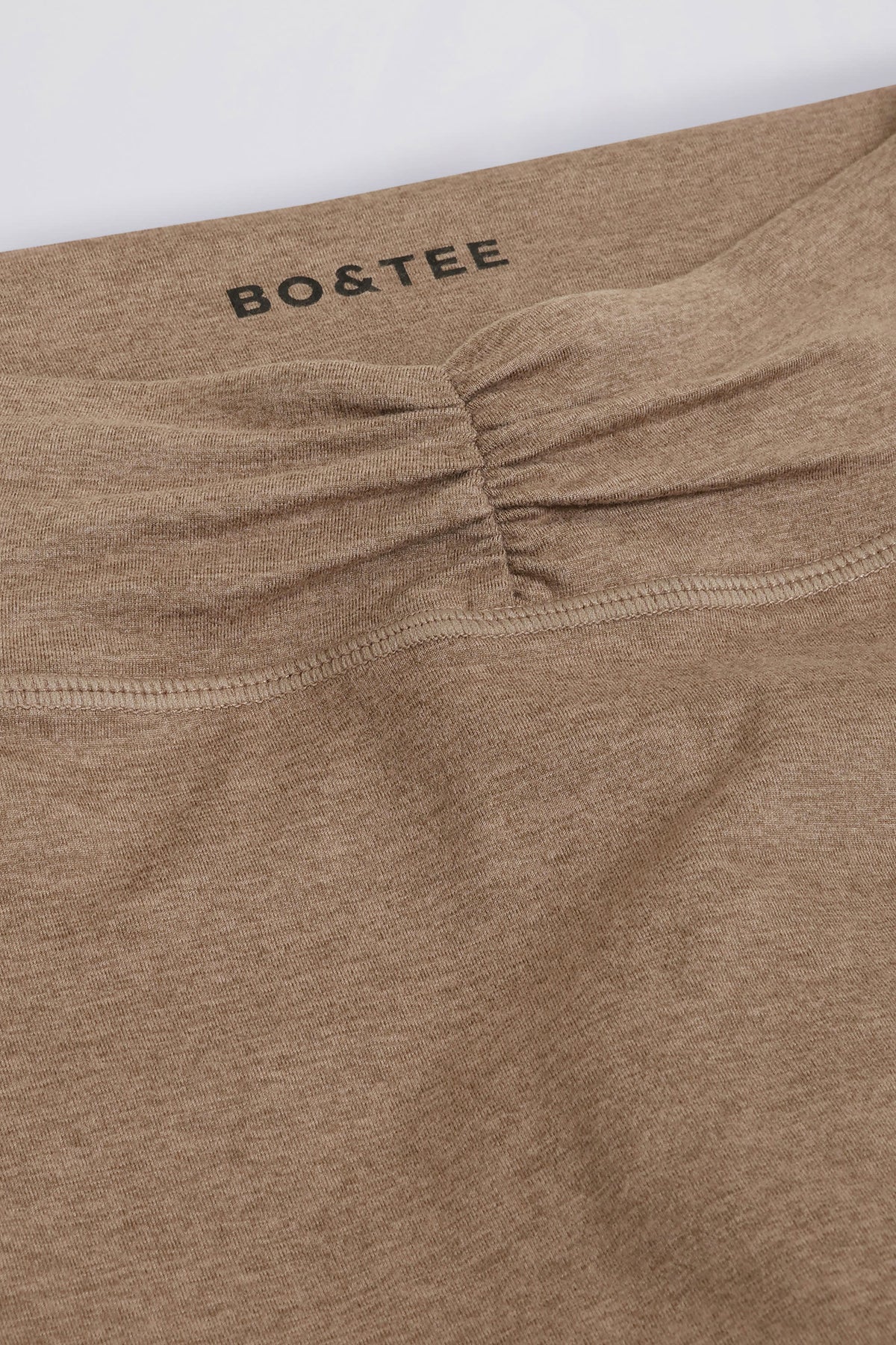 Brushed Jersey Ruched Mid-Rise Leggings in Mocha Marl